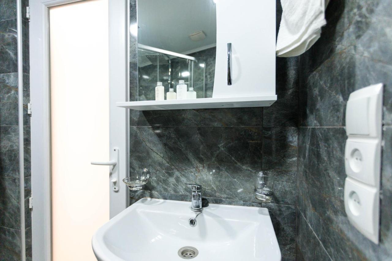 Anna Hotel Tbilisi Bagian luar foto